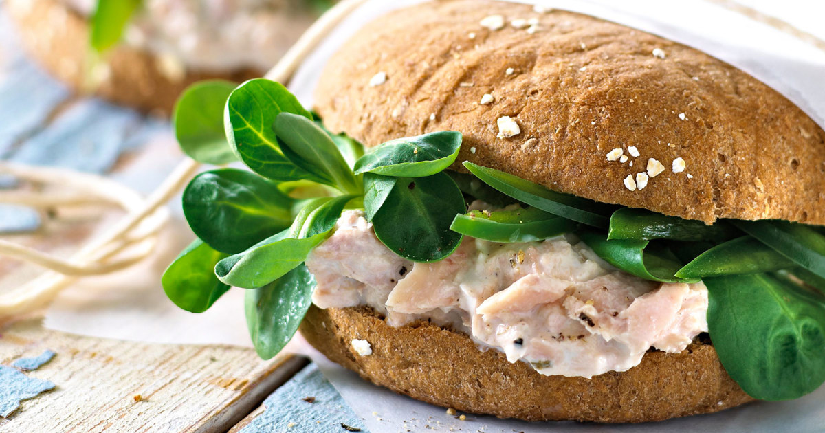 ساندوتش تن وجبنة